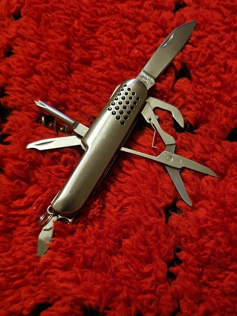 POCKET KNIFE